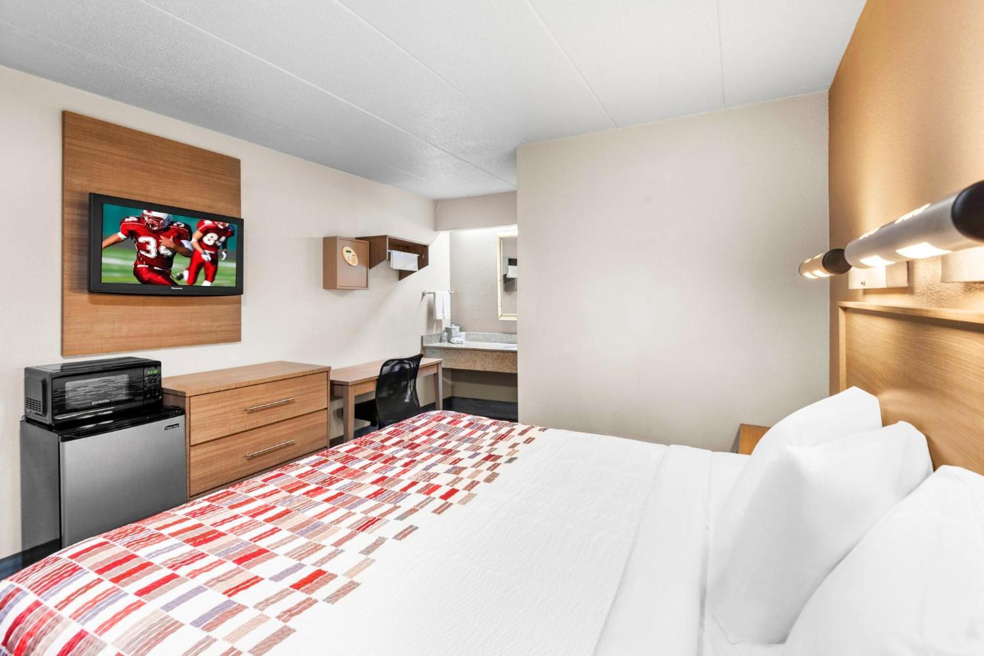 Red Roof Inn Indianapolis North - College Park Eksteriør billede
