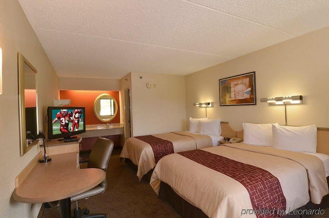 Red Roof Inn Indianapolis North - College Park Eksteriør billede